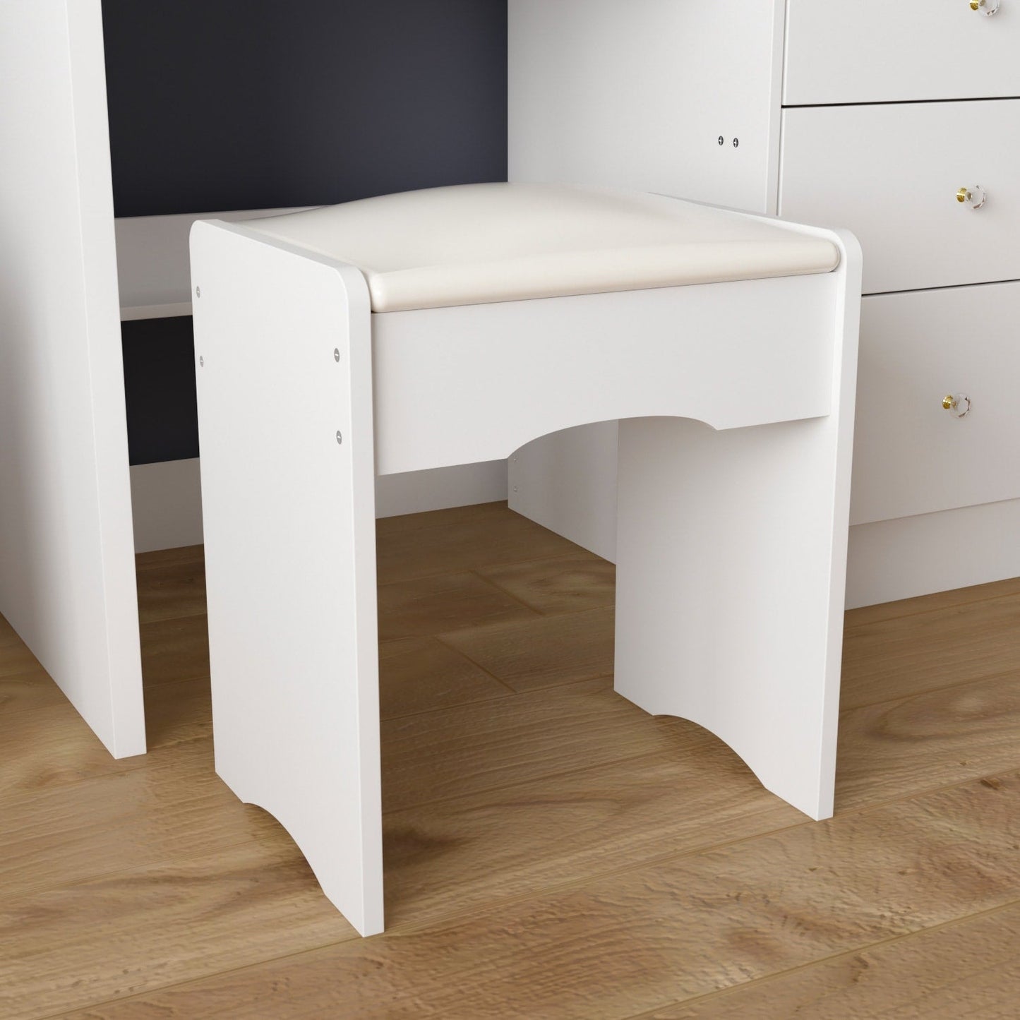 39.4'' W Dresser Makeup Vanity Set with Stool and Mirror Room