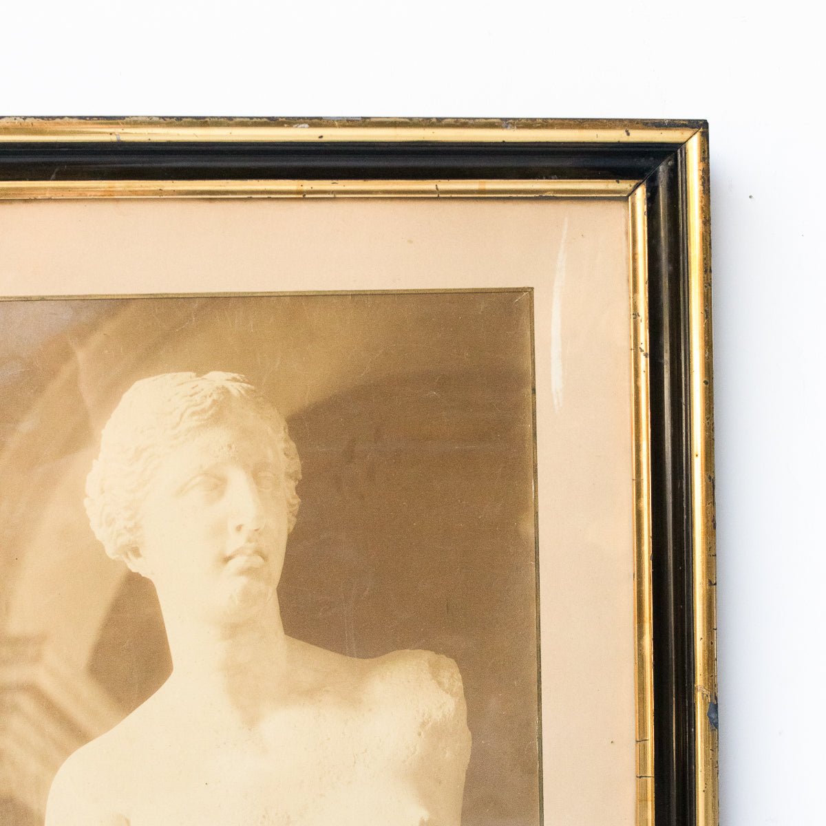 Venus De Milo At Musee Du Louvre Photograph