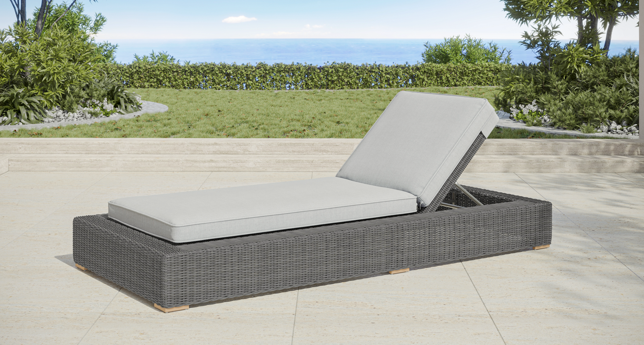 Amalfi Outdoor Lounge Chair