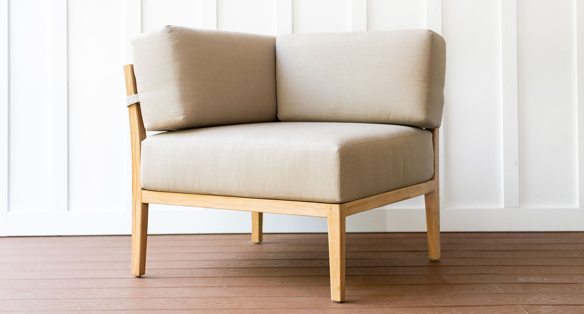 Bali Teak Outdoor Corner Piece