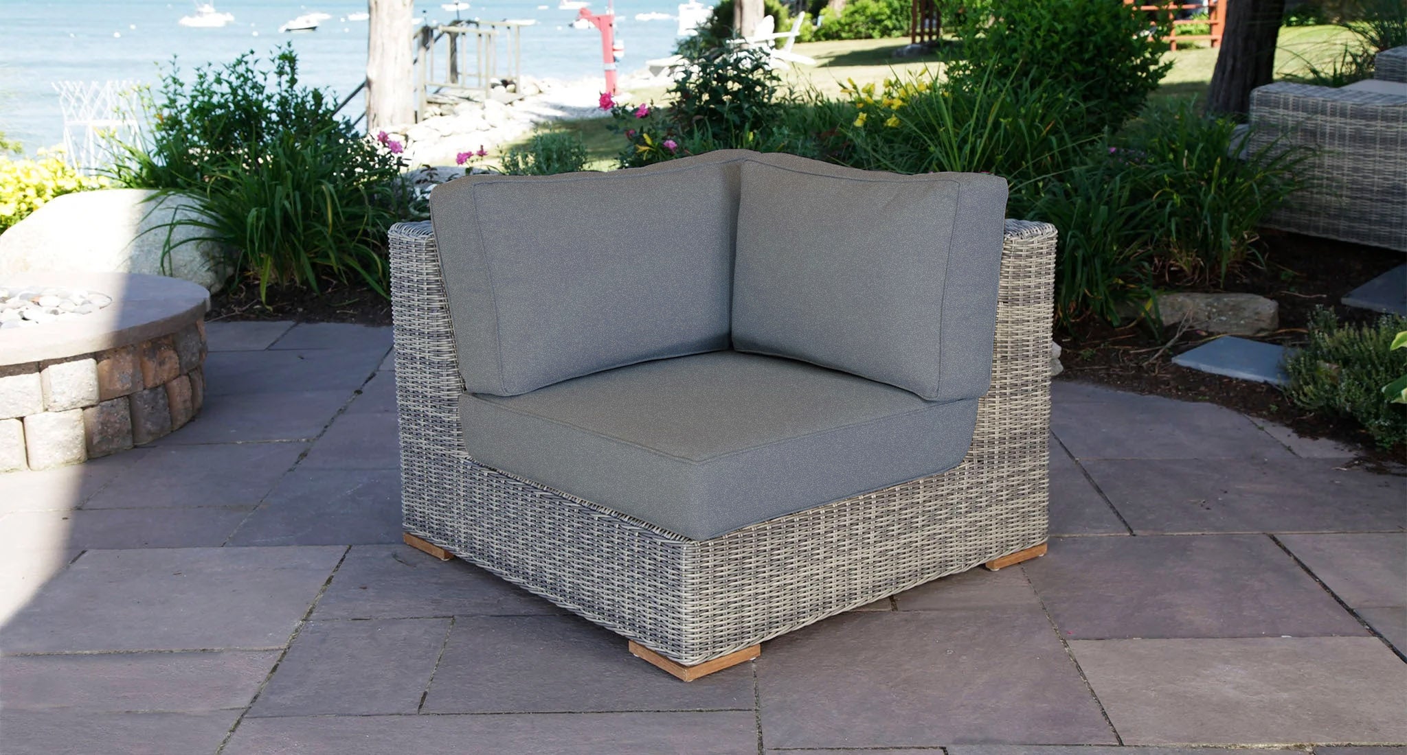 Corsica Outdoor Corner Piece