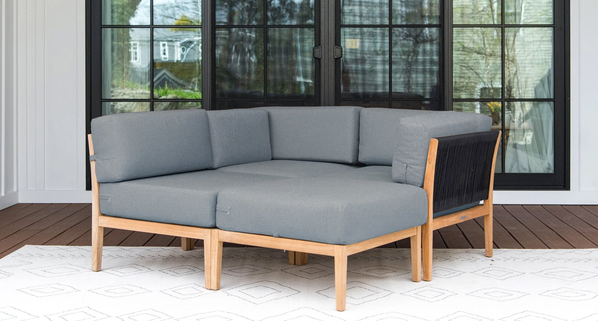 Malibu Teak & Rope Outdoor 4-Piece Daybed