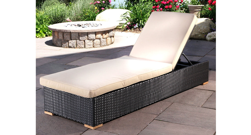 Salina Outdoor Lounge Chair
