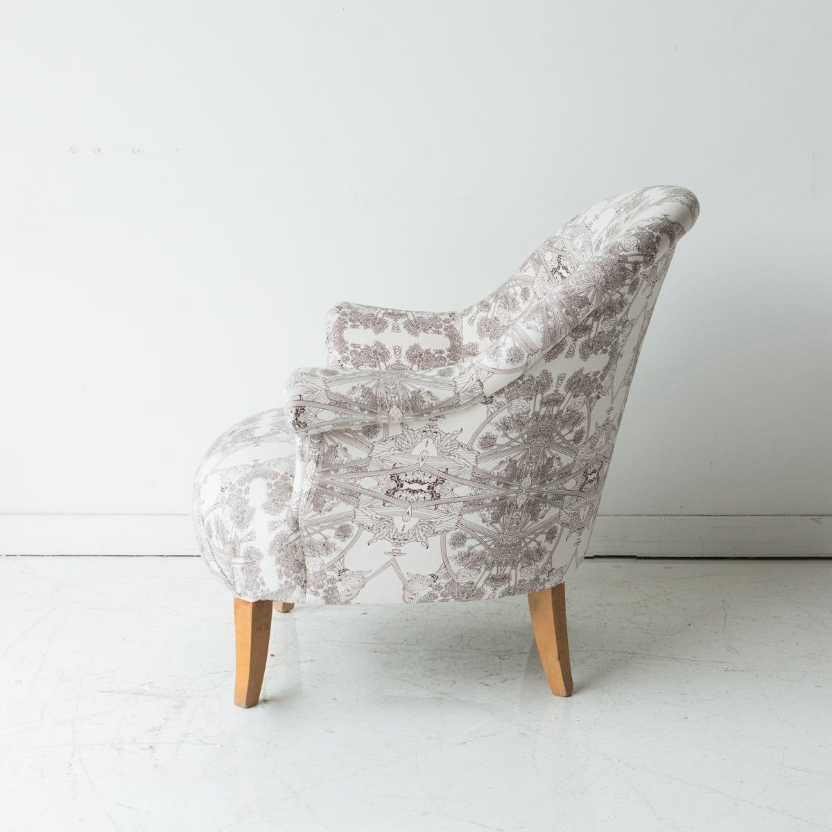 Vintage Crapaud Chair | Erica Tanov Botanicus